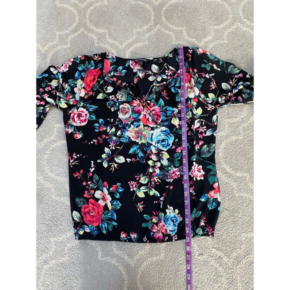 Express Women’s Cold Shoulder Floral Blouse Size Small - Picture 6 of 8